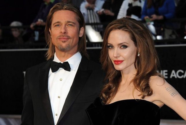 ANGELINA JOLIE - BRAD PITT