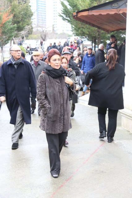BİNNUR GAZİOĞLU