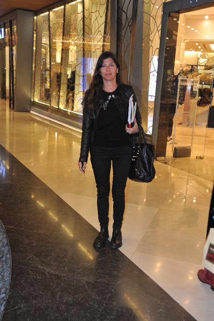 ZEYNEP ÜSTÜNEL