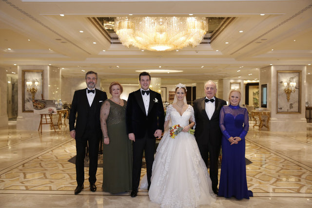 AHMET - CANAN ÖZSOY, ALİCAN ÖZSOY - AZADE BALKANER, UĞUR BALKANER, TANJU MOLTAY
