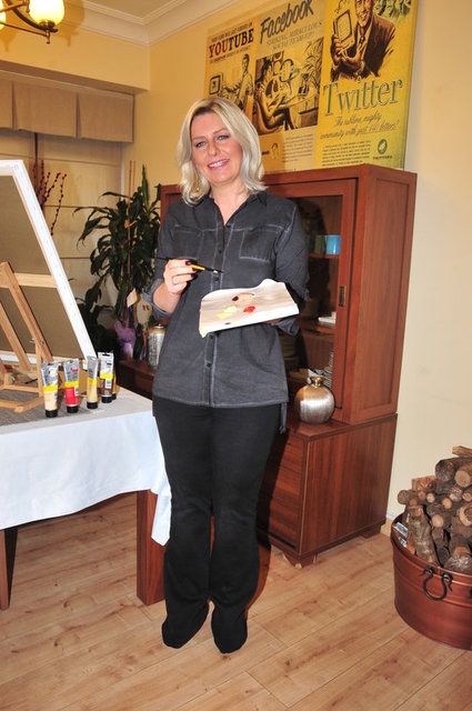SUZAN ŞEN