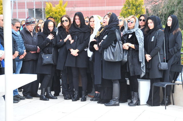ESRA, BELİZ ÜSTÜNEL