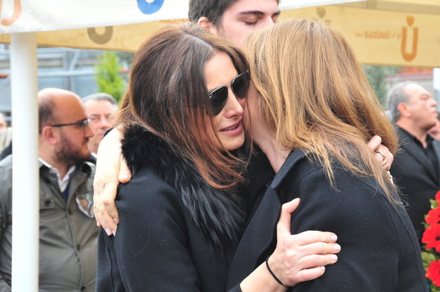ESRA ÜSTÜNEL