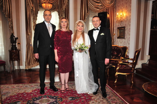 UĞUR - ESRA BELLİ, ALA SARSILMAZ - İSMAİL ERSAN KAYA