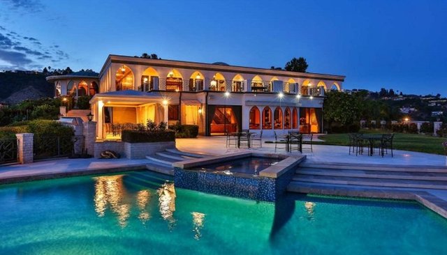 BEVERLY HILLS