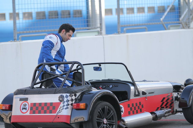 Kenan ile Zeynep karşı karşıya!