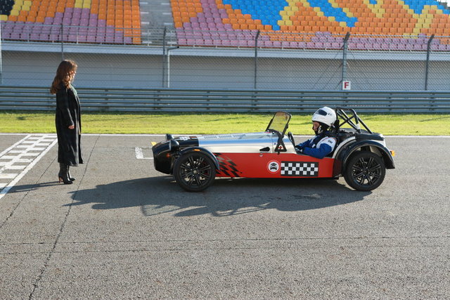 Kenan ile Zeynep karşı karşıya!