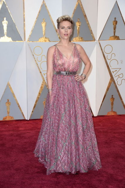 SCARLETT JOHANSONN
