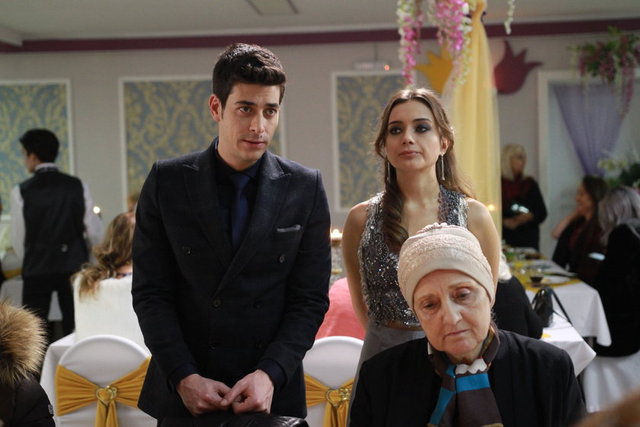 Aşk ve Gurur 1. Bölüm Fotoğrafları