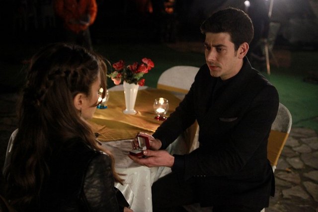 Aşk ve Gurur 1. Bölüm Fotoğrafları