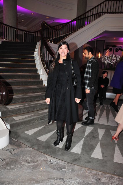 ZEYNEP ÜSTÜNEL