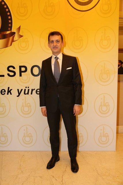 METİN ALBAYRAK