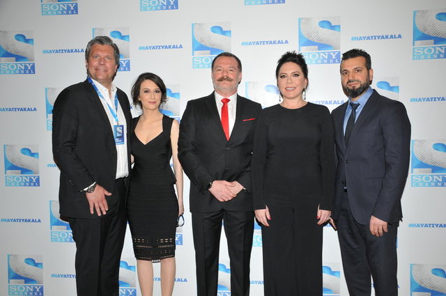LYLE STEWART, SEBLA ÇEKELKIRAN, SERHAN BERKER, SEVİN ERGUN SEFADA, CENGİZ KORKMAZ