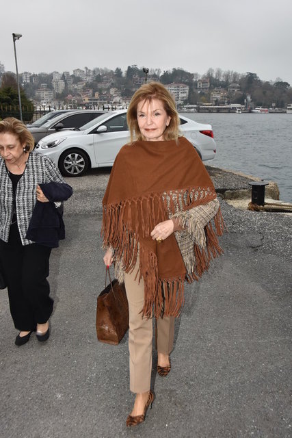 LOLİTA AMRAM