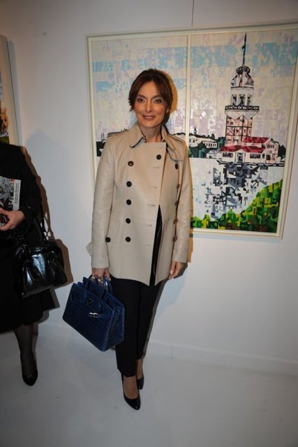 BANU ÇARMIKLI