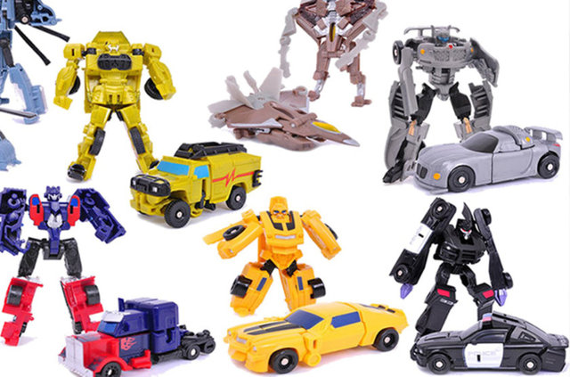 12- İş fikri: Robot sektörü diğer iş fikirlerinden farklı olarak son yıllarda çok hızla gelişen sektörlerden birisi. Özellikle yatırım sitelerinde robotlar ile ilgili bir çok fikir hiç zorlanmadan istediği finansmanı almayı başardı. Robot oyuncakların yanı sıra evde kullanılabilen temizlik amaçlı robotlar ve iş yerinde işleri hafifletecek yardımcı robotlar sektörde çok satılıyor. Sadece farklı amaçlar için üretilen robotlar bile geleceğin en çok kazandıran işleri arasında yer alabilirler.