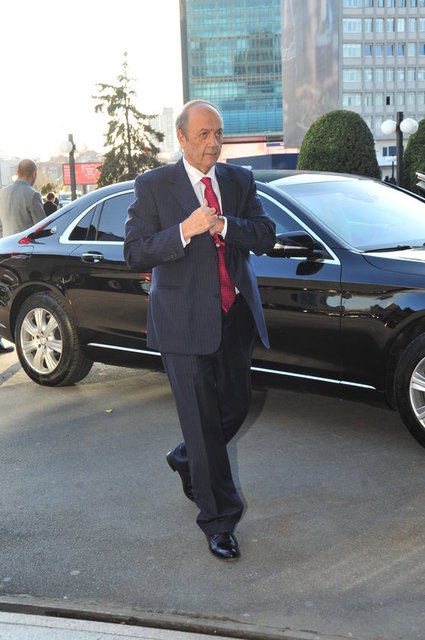 TUNCAY ÖZİLHAN