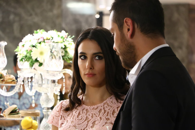 Bir Deli Sevda 2. Bölüm Fotoğrafları