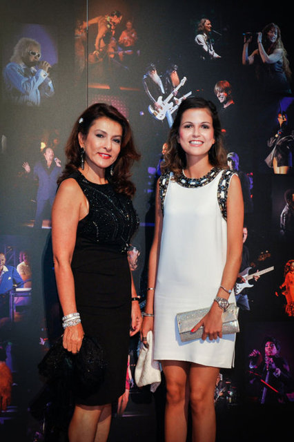 AYNUR ÖZDERİCİ