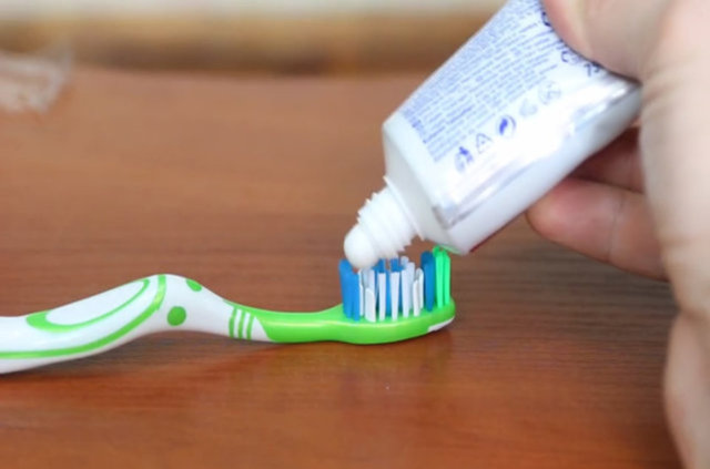 Daha sonra macunu kullanmaya devam edebilirsiniz.