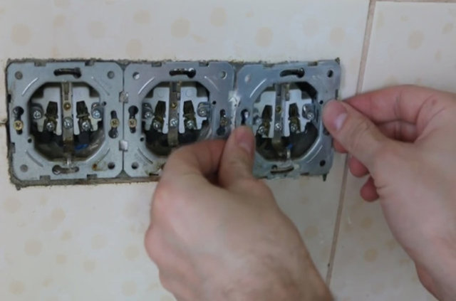 Düzeneği açtığınız gibi aynen kapatın. 