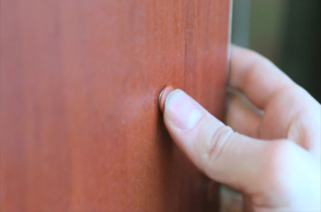 Vida kapatıcısını üzerine kapatın. Paranız artık güvende! 