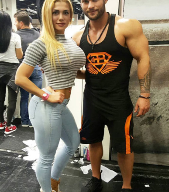 İşte fotoğraflarla sosyal medyayı sallayan Türk kızı...