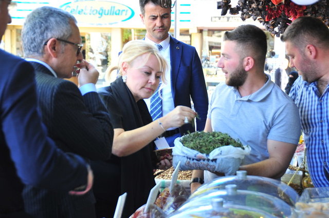 DEMET SABANCI ÇETİNDOĞAN