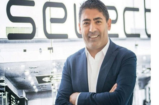 CAFER MAHİROĞLU - Serveti: 400 milyon dolar - Evli ve tek çocuklu