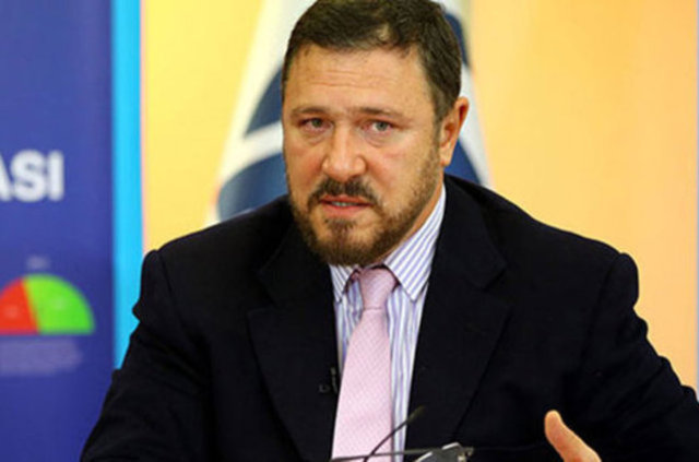 MEHMET KUTMAN - Serveti: 500 milyon dolar - Bekar ve çocuğu yok