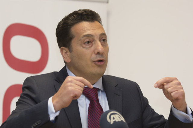 MELİH ABDULHAYOĞLU - Serveti: 700 milyon dolar - Evli ve 3 çocuklu