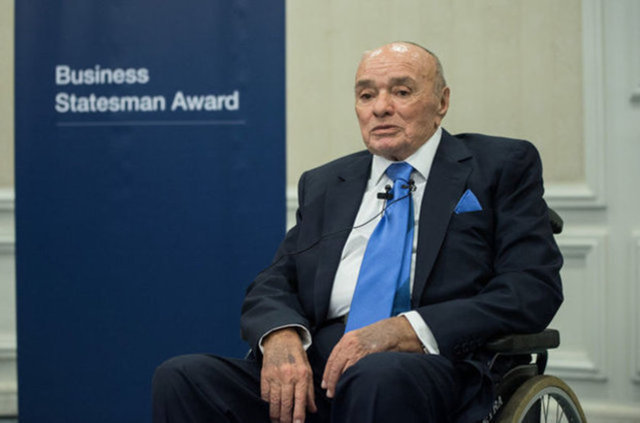 ŞARIK TARA - Serveti: 2.4 milyar dolar - Evli ve 3 çocuklu