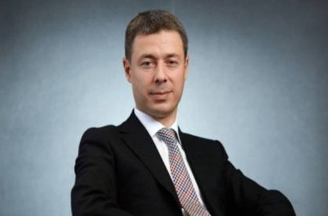 HAKKI YILDIZ - Serveti: 450 milyon dolar - Evli ve 3 çocuklu