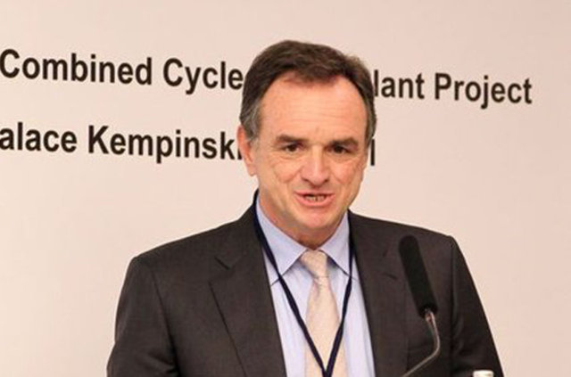 SİNAN TARA - Serveti: 1.2 milyar dolar - Evli ve 3 çocuklu