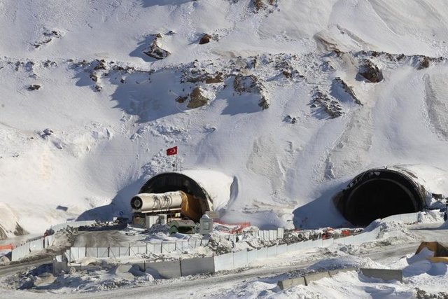 Ovit Dağı Geçidi - Rize - Erzurum arasındadır.