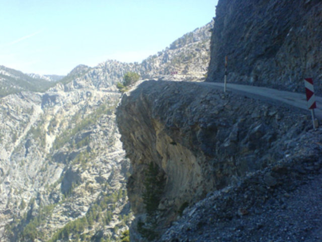 Kuş Yuvası Geçidi - Konya Karapınar - Antalya Gümüşkavak yolu arasındadır.