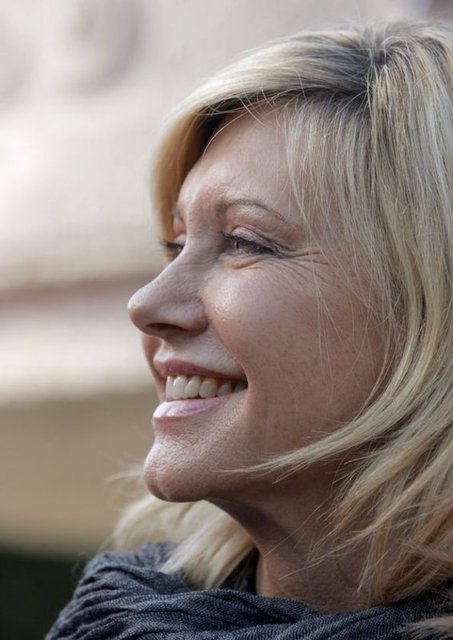 Oyuncu, küçükken havada uçan bir cisim gördüğünü ve bu cismi tanımlayamadığını belirtti.