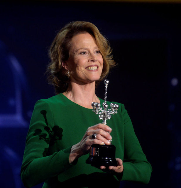 Ünlü oyuncu da evrende yaşayan tek varlık biz olamayız açıklamalarında bulunmuştu.