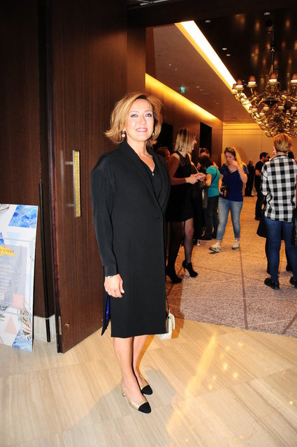 REVNA DEMİRÖREN