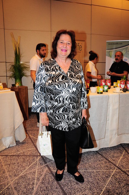 MONİK İPEKEL
