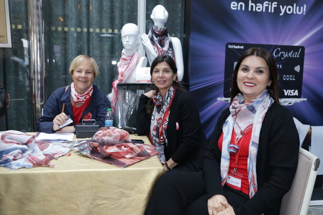 ZEYNEP ÜSTÜNEL, HÜLYA ELTEMUR