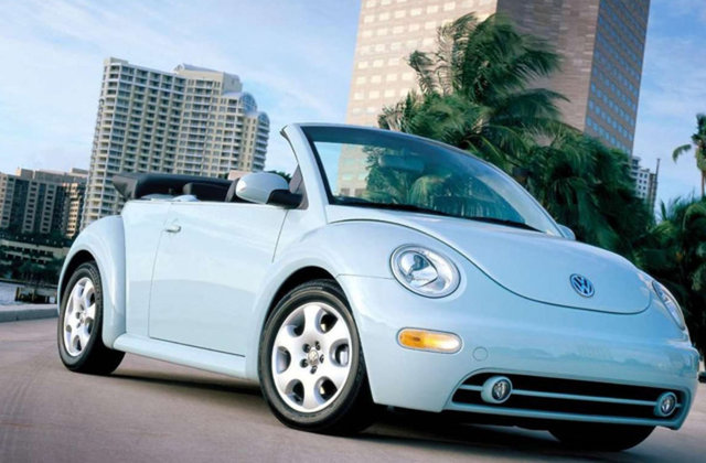 Benedikt Höwedes (Schalke 05) - VW Beetle Cabrio