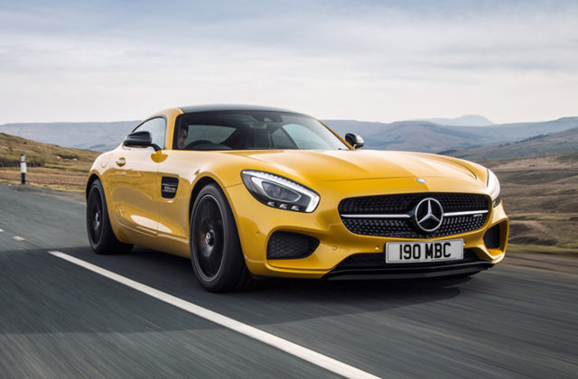 Marouane Fellaini (Manchester United) - Mercedes AMG GT