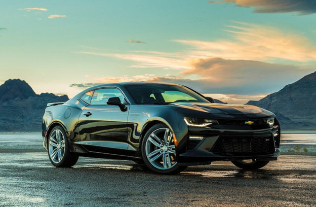 Tom Huddlestone (Hull City) - Chevrolet Camaro