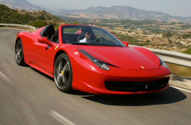 Mesut Özil (Arsenal) - Ferrari 458