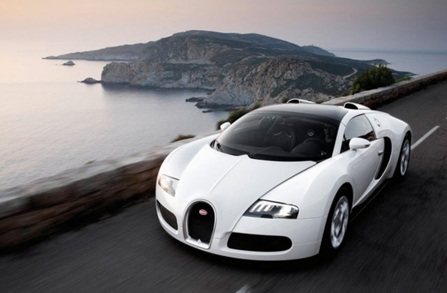 Andres Iniesta (FC Barcelona) - Bugatti Veyron