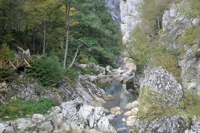 HORMA KANYONU, KASTAMONU - Kastamonu'nun Pınarbaşı ilçesinde bulunan Horma Kanyonu'nun, ilçeye uzaklığı 5 km. 