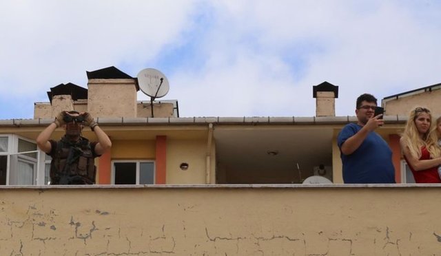 YÜRÜYÜŞÜN 21. GÜNÜNDE ÜST DÜZEY GÜVENLİK ÖNLEMLERİ - Korteje katılacak olanlar için arama noktası kuruldu, yürüyüş boyunca yol trafiğe kapatıldı.