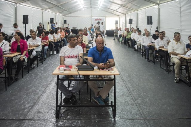 KILIÇDAROĞLU'NUN YÜRÜYÜŞÜNÜN 19. GÜNÜ - CHP'nin Parti Meclisi (PM) toplantısı, Kocaeli'de kurulan bir çadırda yapıldı.