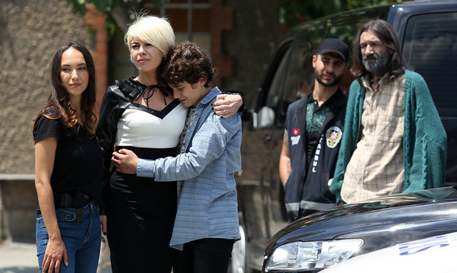 Umut'u kurtarmak üzere harekete geçen Sarp için amansız bir zamanla yarış başlar. Celal ile Yılmaz Kardeşler arasında son hesaplaşma yaşanacaktır